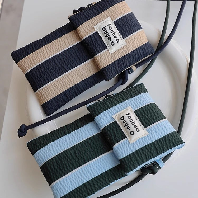 2025 New Cute Textured Striped Vertical Crossbody Bag Lightweight Women's Mobile Phone Bag Original Korean Style Small Mobile Phone Bag